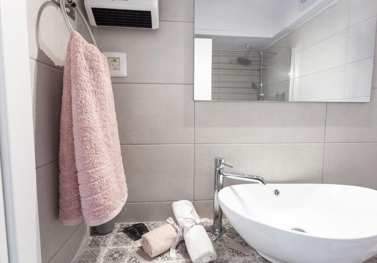 شقة Fedias Luxury Flat Psyrri Square أثينا المظهر الخارجي الصورة